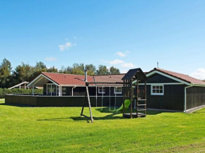6 person holiday home in Hemmet